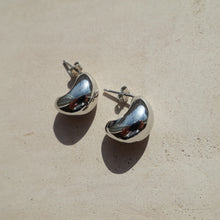 Load image into Gallery viewer, Sterling Silver Chunky Waterdrop Earrings