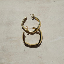 Load image into Gallery viewer, Square Hoop Earrings