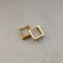Load image into Gallery viewer, Square small gold clip on hoops
