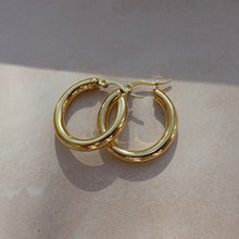 Load image into Gallery viewer, Medium Gold Hoop Earrings
