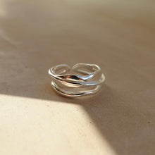 Load image into Gallery viewer, Melted sterling silver ring
