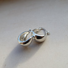 Load image into Gallery viewer, Small Chunky Sterling Silver Hoops
