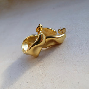 Melted gold earrings
