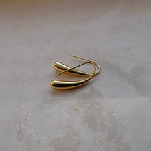 Load image into Gallery viewer, Gold minimalist drop earrings
