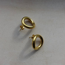 Load image into Gallery viewer, Irregular Circle Stud Earrings
