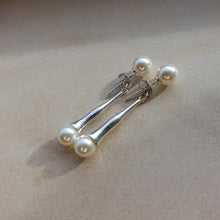 Load image into Gallery viewer, Natural pearl contemporary drop earrings in sterling silver
