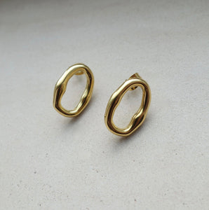 Geometric and irregular shape gold studs