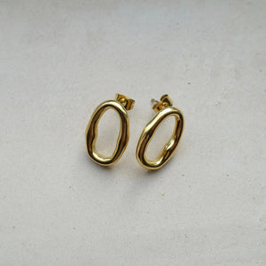 Gold irregular oval stud earrings