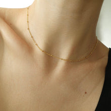 Load image into Gallery viewer, Beaded gold choker necklace
