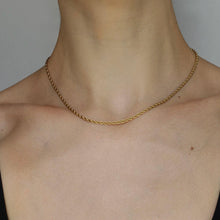 Load image into Gallery viewer, Gold rope necklace
