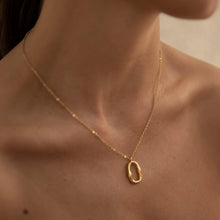 Load image into Gallery viewer, Gold oval pendant necklace
