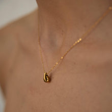 Load image into Gallery viewer, Waterdrop Gold Necklace - briellajewellery
