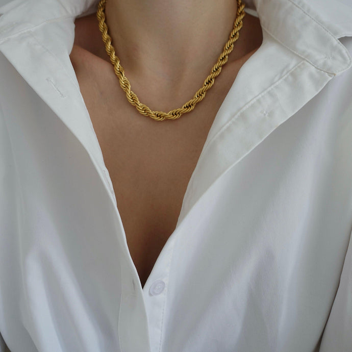Chunky rope chain necklace
