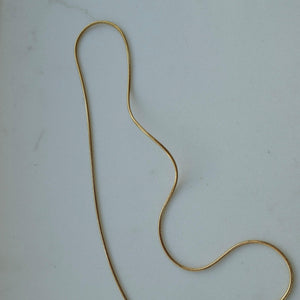 Thin gold chain necklace