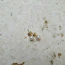 Load image into Gallery viewer, Natural Freshwater Pearl Stud Earrings - briellajewellery
