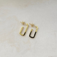 Load image into Gallery viewer, Geometric gold earrings
